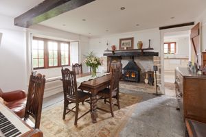 Dining Room - click for photo gallery